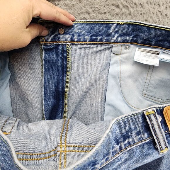 Levis Jeans Mens 42x32 Blue Retired 560 High Rise Loose Fit Straight Leg - Picture 10 of 13